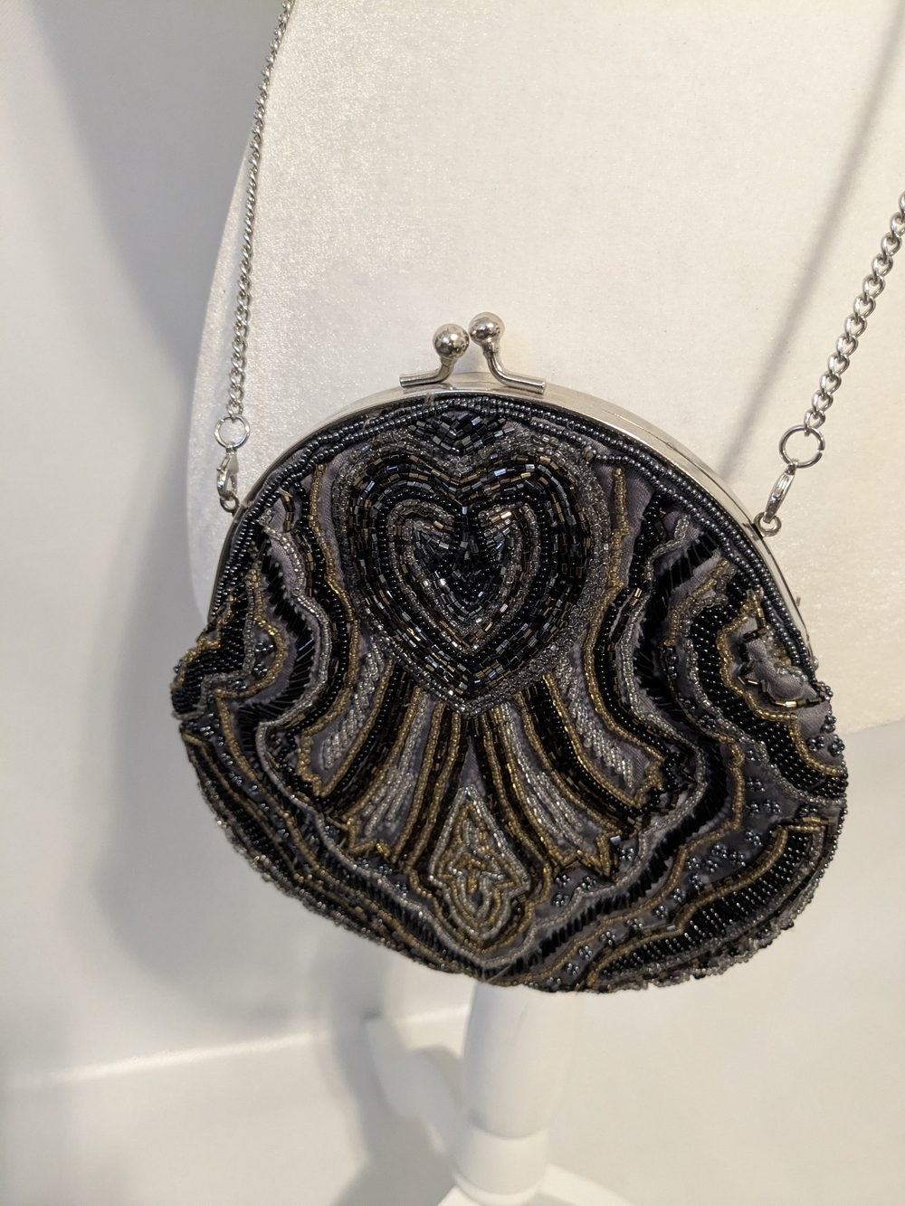 Beaded Heart Motif Evening Clutch in Black and Gold